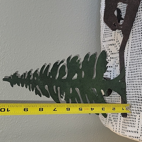 Metal  Pine Trees And Wolf. Dark Green Tree Brown Wolf. Tea Candles Included - Picture 15 of 16